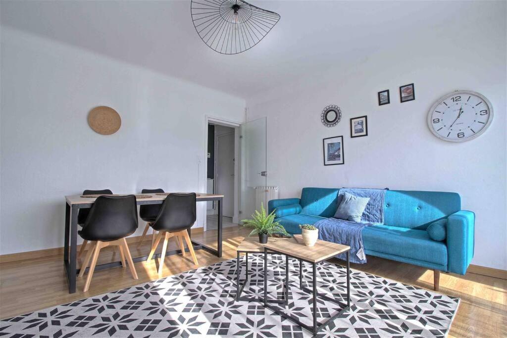 شقة Adelitas House أجان المظهر الخارجي الصورة